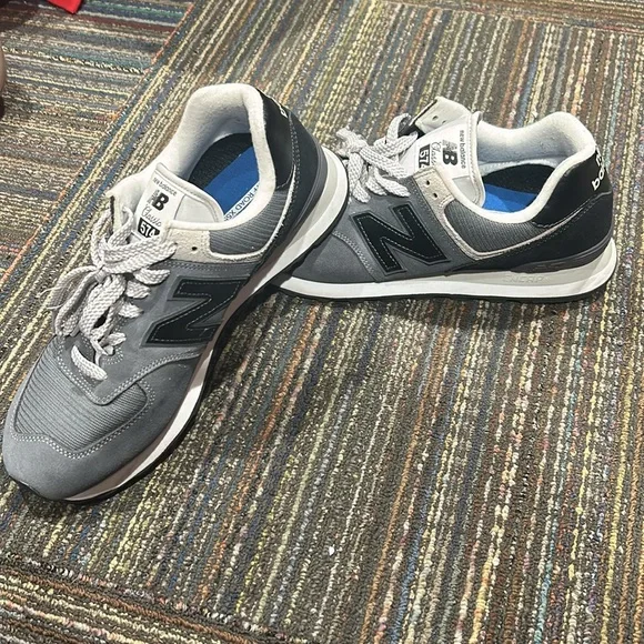 New Balance 574 Size 10 - Picture 5 of 5